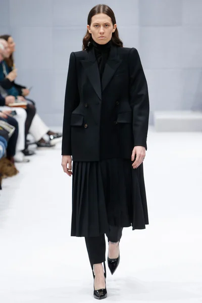 Look 2